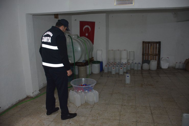 Başkentte kaçak dezenfektan üretilen iş yeri mühürlendi