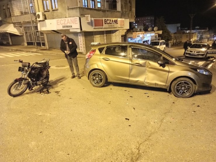 Gercüş’te motosiklet ile otomobil çarpıştı: 1 yaralı