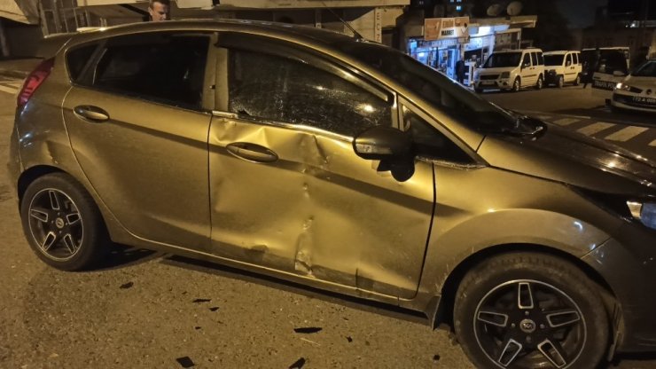 Gercüş’te motosiklet ile otomobil çarpıştı: 1 yaralı