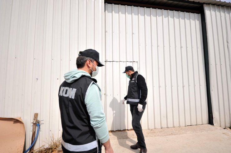 Bursa'da 20 ton sahte dezenfektan ele geçirildi