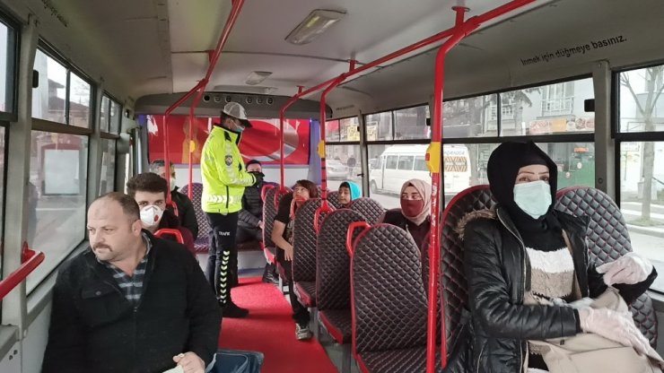 Polis otobüs ve minibüs sürücülerine göz açtırmıyor