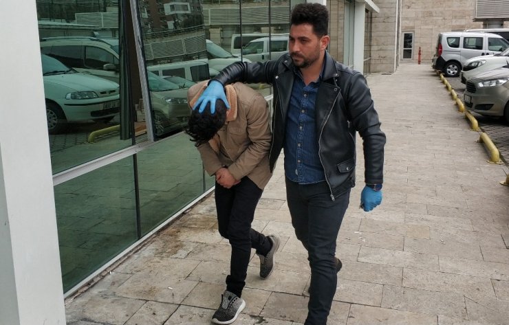 Samsun’da uyuşturucu ticaretinden 2 kişi gözaltına alındı