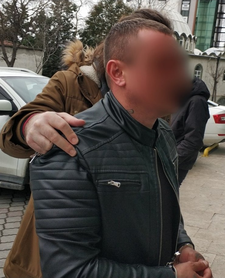 Uyuşturucu ticaretinden 2 kişi tutuklandı