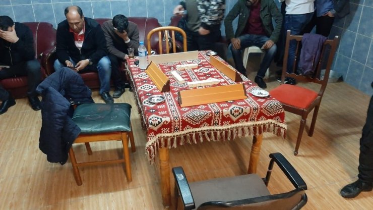 Bu kadarına pes! Hamamı kahvehaneye çevirdiler