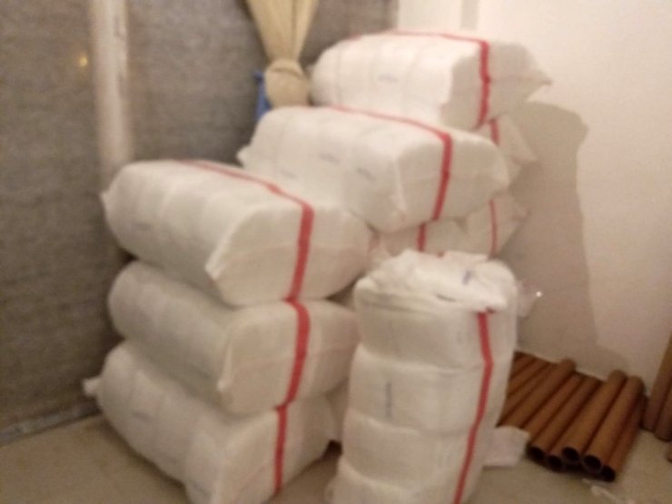 Niğde’de tıbbi malzeme stokçusuna baskın