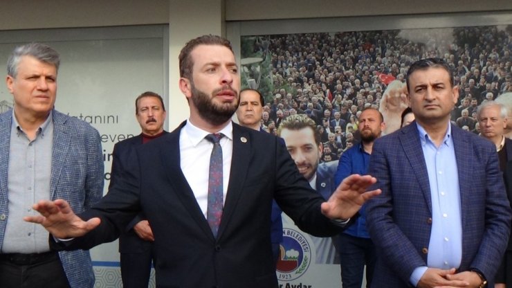 Kadir Aydar: "Hukuki olmayan bir kararla mazbatam iptal edildi"
