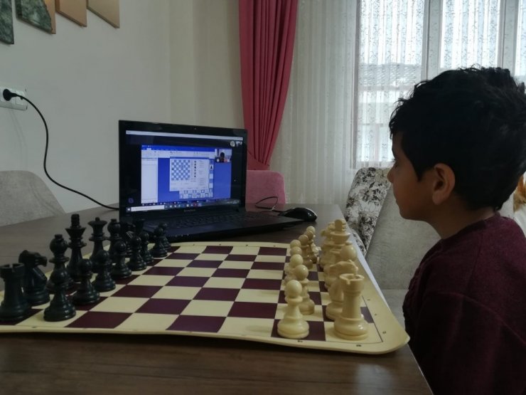 Evde kalmak bu sporu yapmaya engel değil