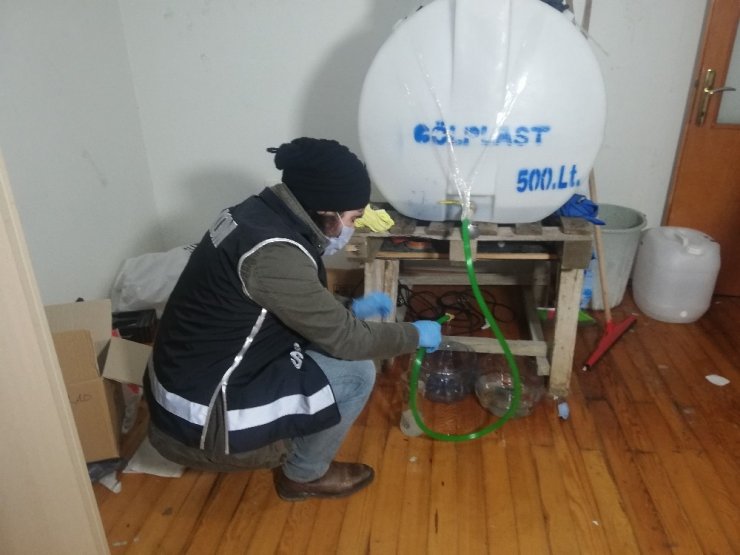 Büyükçekmece’de sahte alkol operasyonu