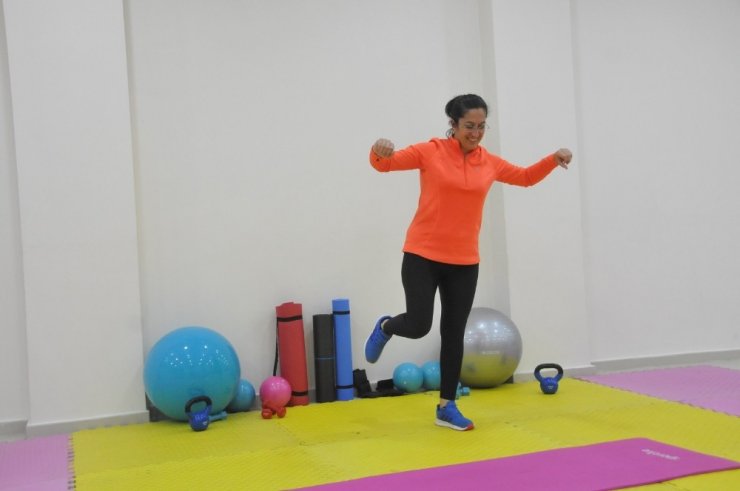 Çan Belediyesi evde egzersiz programı yaptı