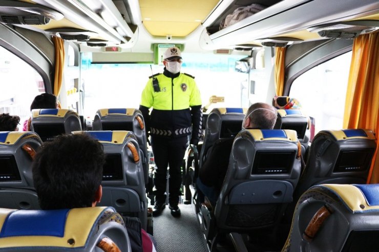 Manisa Emniyetinden otobüslerde korona virüs denetimi