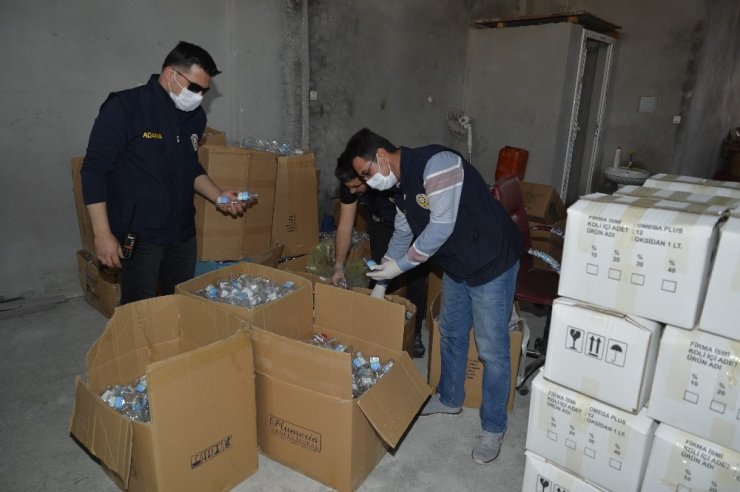 Adana’da 2 milyon liralık sahte dezenfektan ve şampuan ele geçirildi