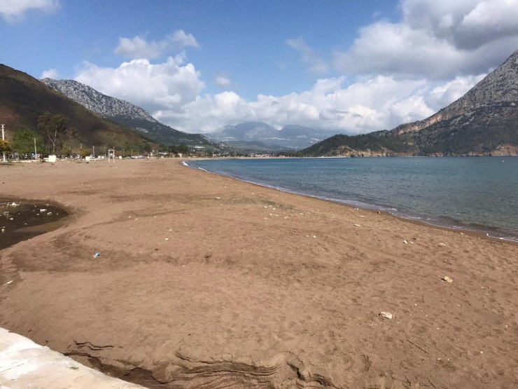 Antalya’da jandarma ekipleri sahilleri denetledi