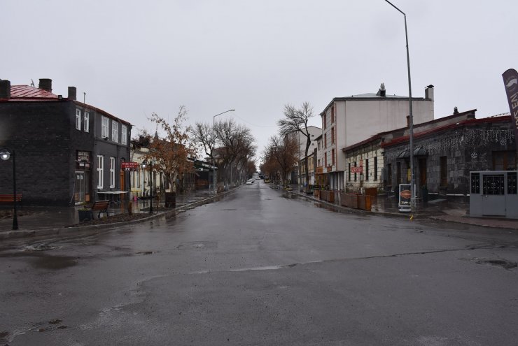 Doğu Anadolu'da vatandaşlar "Evde kal" çağrısına uyuyor