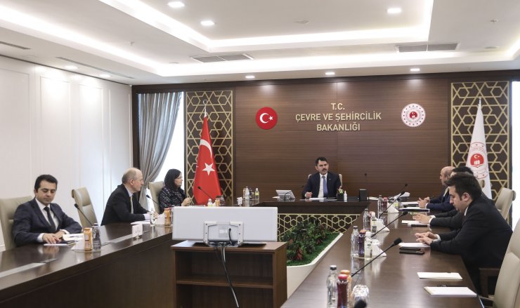 Bakan Kurum, 6 aylık maaşını "Milli Dayanışma Kampanyası"na bağışladı: