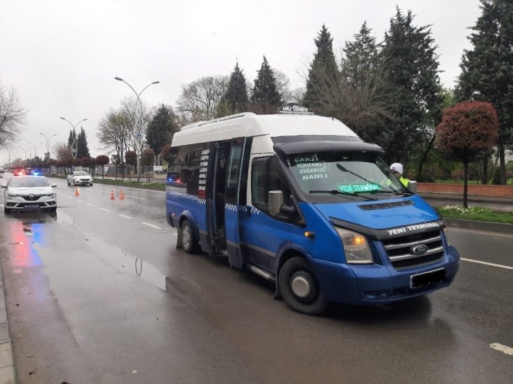 Sakarya’da taşıma kapasitesi kuralına uymayan 17 araca işlem yapıldı