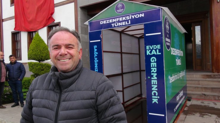 Aydın'da iki belediyenin girişlerine dezenfektan tüneli kuruldu