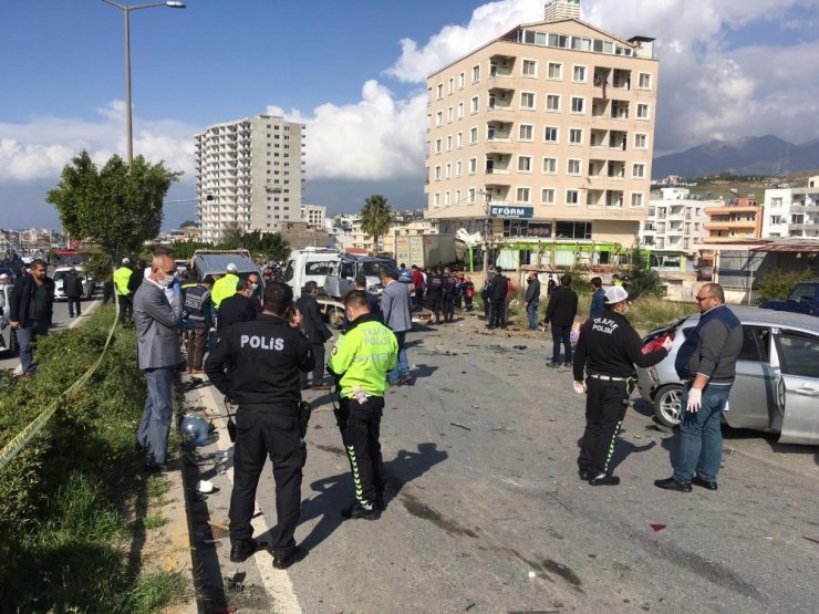 Hatay’da tır 5 can aldı