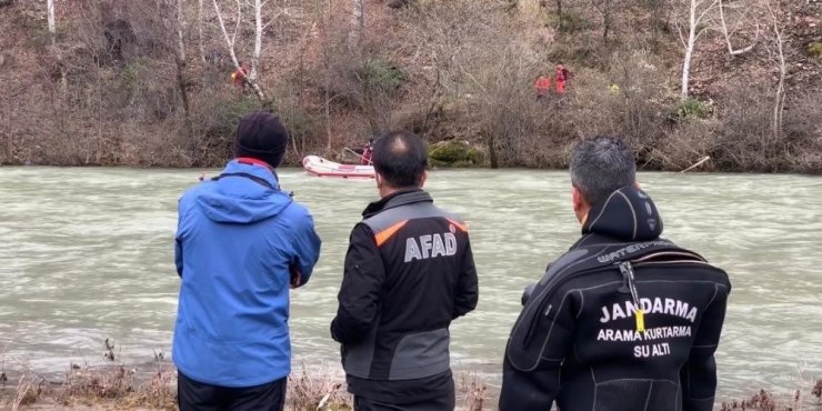 Kayıp uzman çavuş Güneş’i arama çalışmaları sürüyor