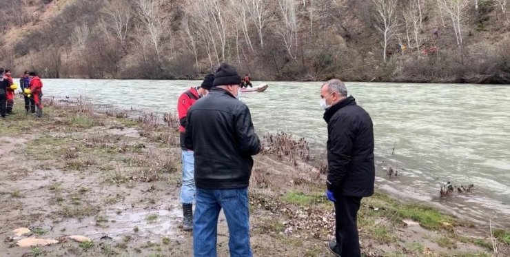 Kayıp uzman çavuş Güneş’i arama çalışmaları sürüyor