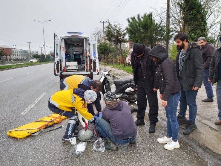 Terme’de motosiklet kazası: 1 yaralı