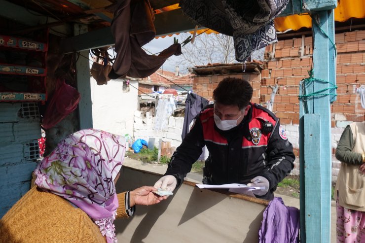 Sosyal yardım ödemeleri hak sahiplerine teslim ediliyor