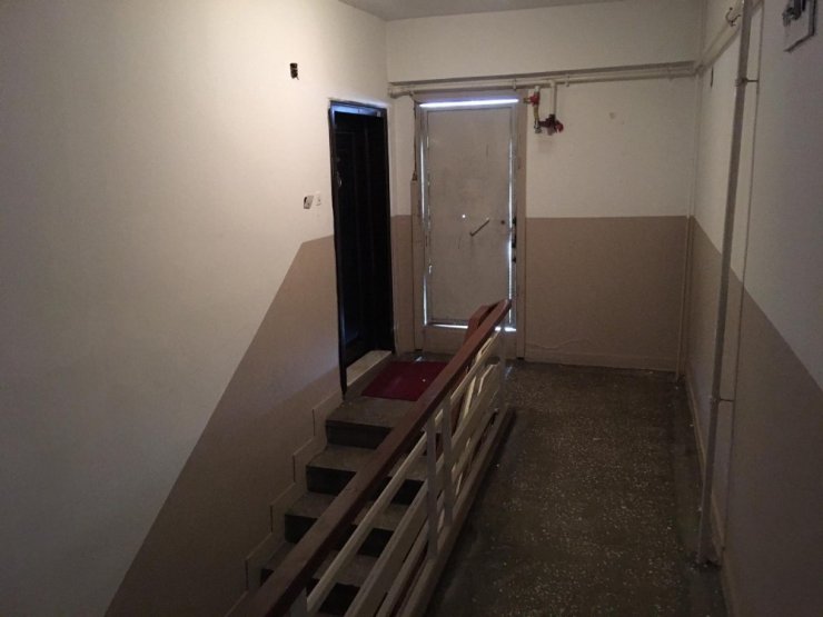 Ofiste yakalandılar, 30 gün evden çıkamayacaklar