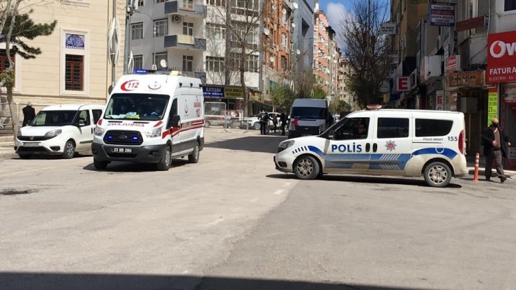 Ofiste yakalandılar, 30 gün evden çıkamayacaklar