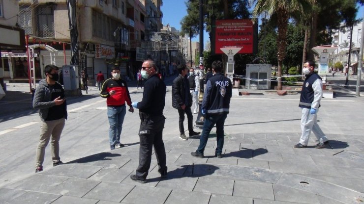 Kızıltepe polisi özel kıyafetle 20 yaş altı denetimi yaptı