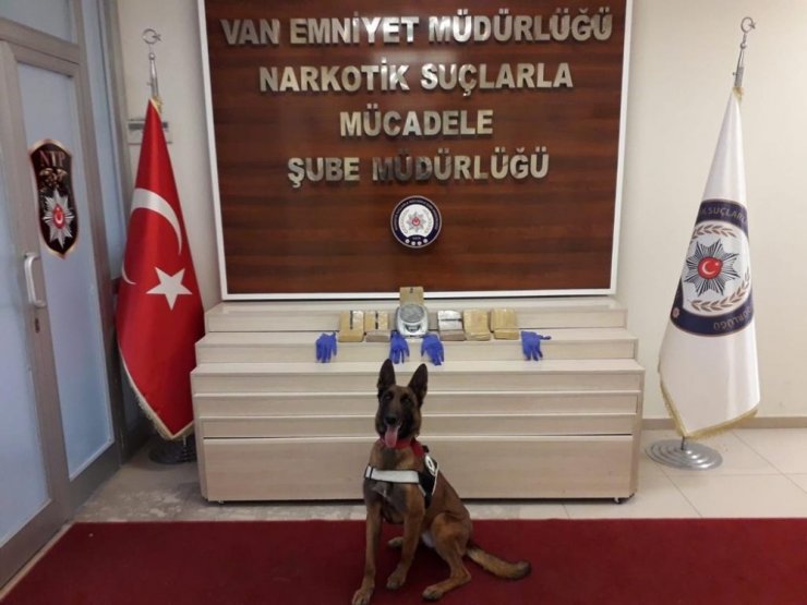 Plastik sebzelik içerisinde 5 kilo 630 gram eroin ele geçirildi