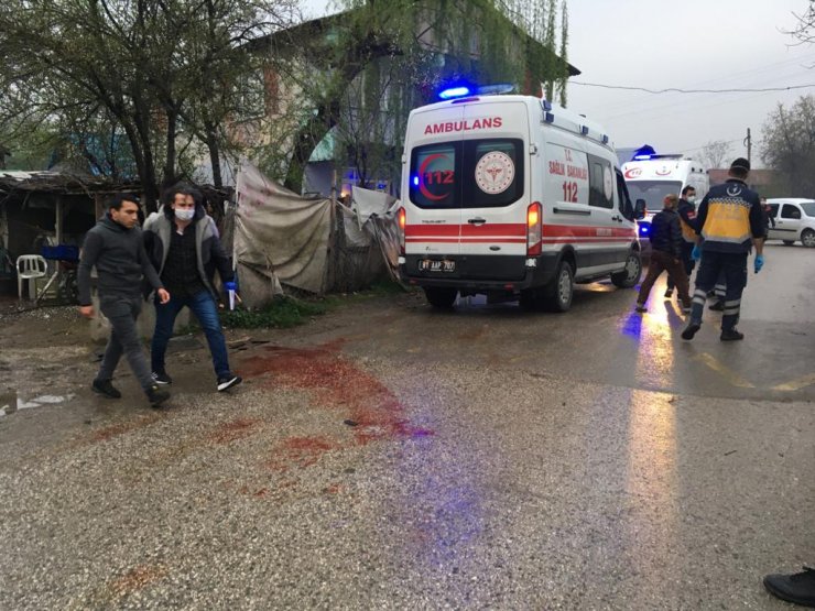 Düzce'de oğluyla birlikte silahlı saldırıya uğrayan kişi öldü