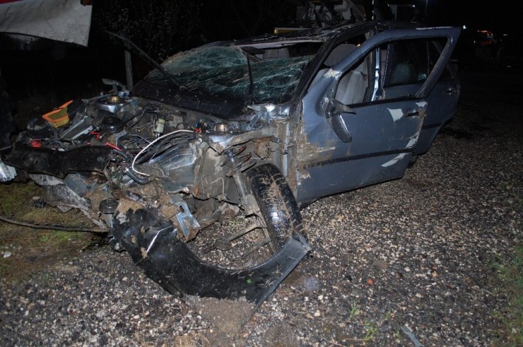 Tekirdağ’da feci kaza: Otomobil hurdaya döndü