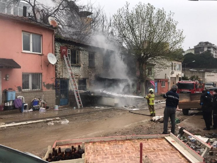 Erdek´te korkutan yangın