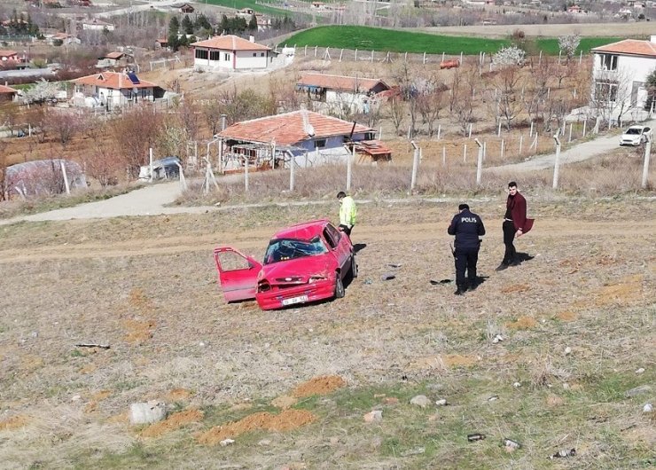 Virajı alamayan otomobil takla attı: 1 yaralı