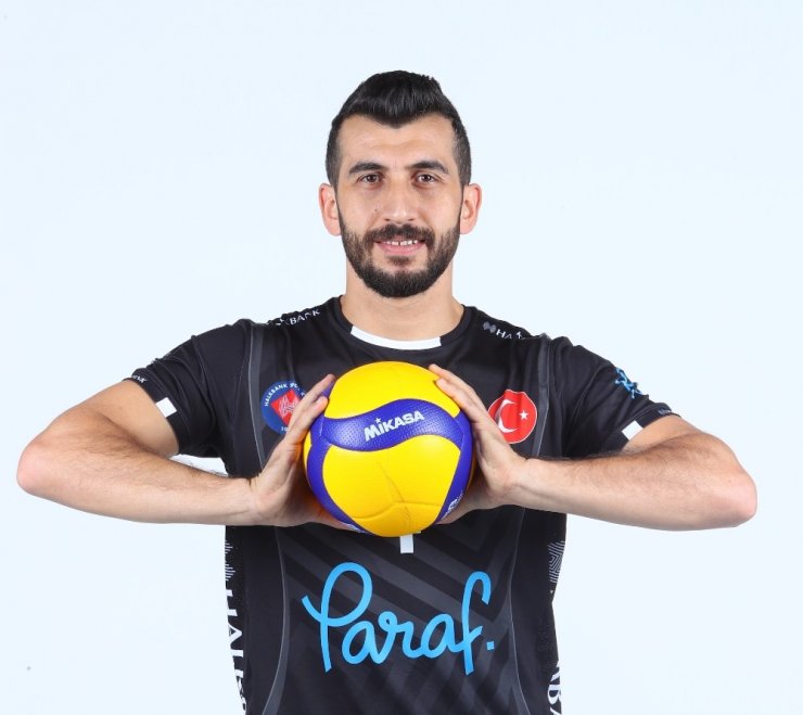 Halkbank Erkek Voleybol Takımı oyuncusu Volkan Döne: “Halkbank daha güçlü dönecektir”