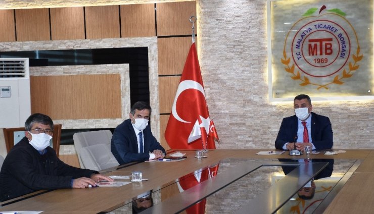 Kayısıda monilya alarmı