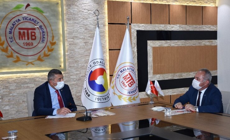 Kayısıda monilya alarmı