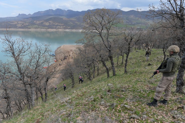 GÜNCELLEME - Tunceli'deki Uzunçayır Baraj Gölü'nde ceset bulundu