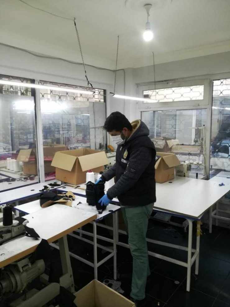 Zeytinburnu’nda kaçak maske operasyonu: 4 atölye mühürlendi