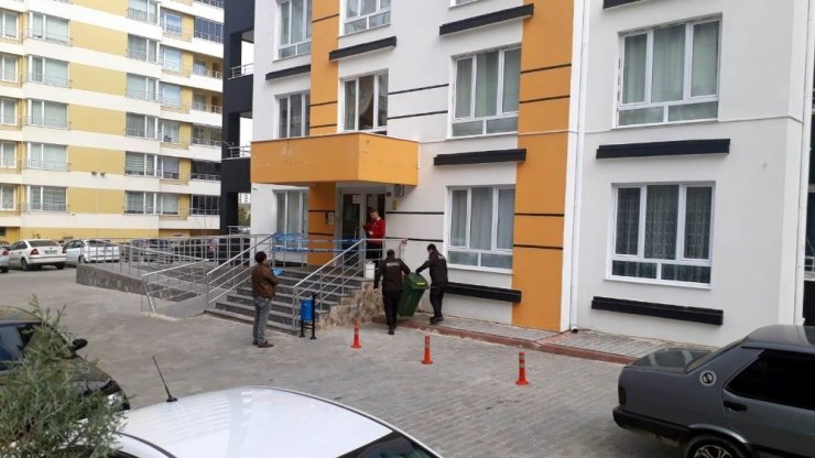 Kayseri’de 9 katlı bir bina karantinaya alındı