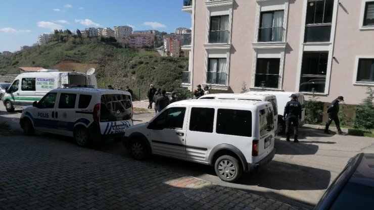 Kocaeli’de cinnet getiren baba, önce oğlunu sonra kendini öldürdü