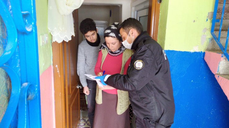 Yalova'da polisten yardım isteyen 3780 kişiye ihtiyaçları ulaştırıldı