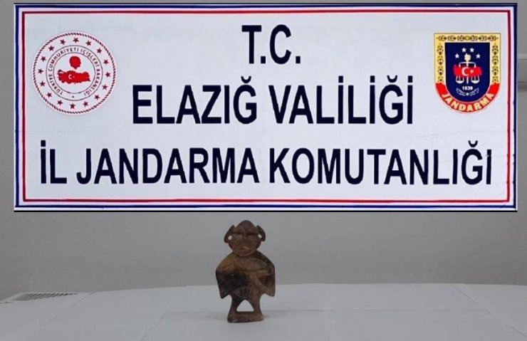 Elazığ’da "Hitit" dönemine ait heykel ele geçirildi