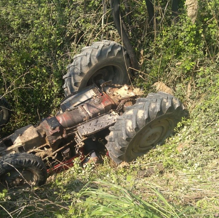 Manisa’da traktör sulama kanalına devrildi: 1 ölü