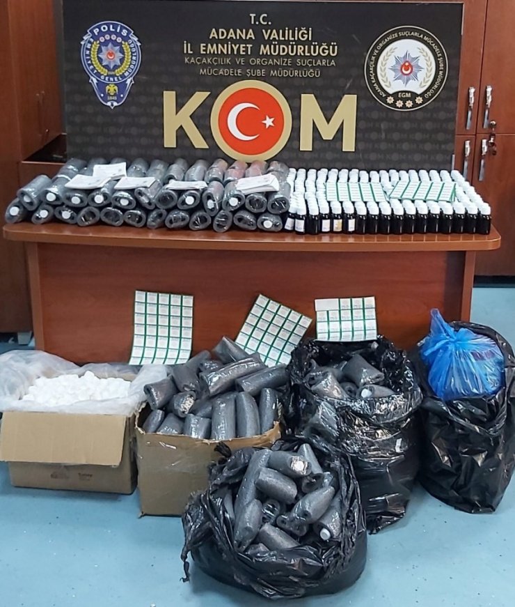 Adana’da 30 litre kaçak viski kiti aroması ele geçirildi