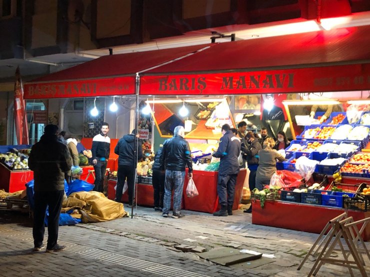 Sakarya, Kocaeli, Zonguldak ve Samsun'da sokağa çıkma yasağı öncesinde yoğunluk yaşandı