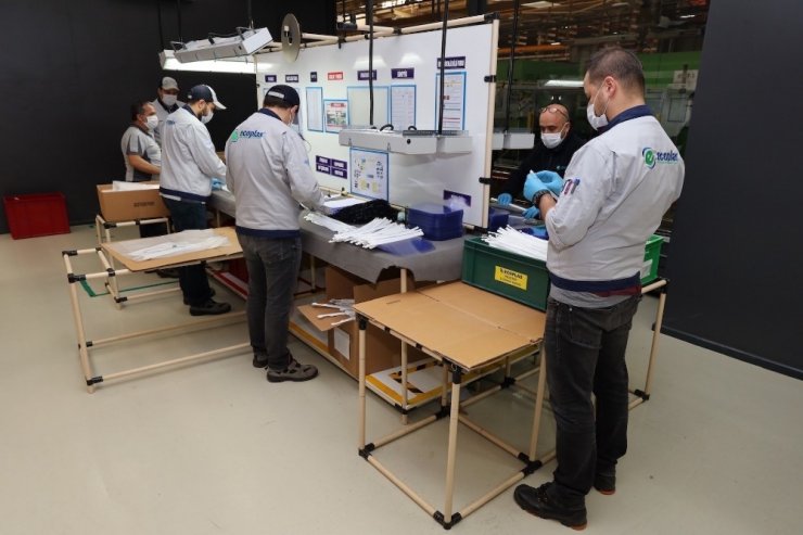 Sağlık çalışanlarına siperlik maske desteği