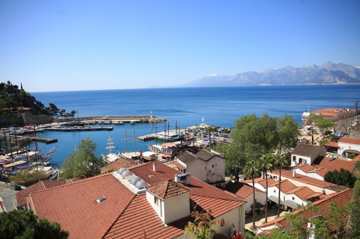 Antalya ve Muğla'da sokağa çıkma yasağının ardından sessizlik hakim