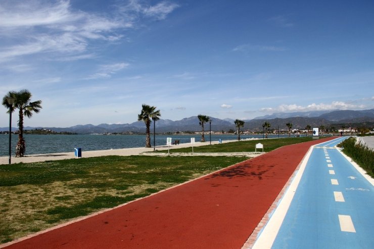 Fethiye’de Yasağın ardından cadde ve sokaklar boş kaldı