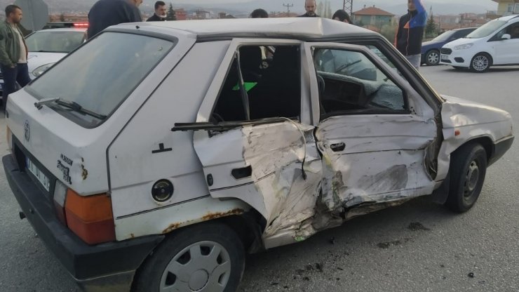 Kırıkkale'de feci kaza: 3 yaralı