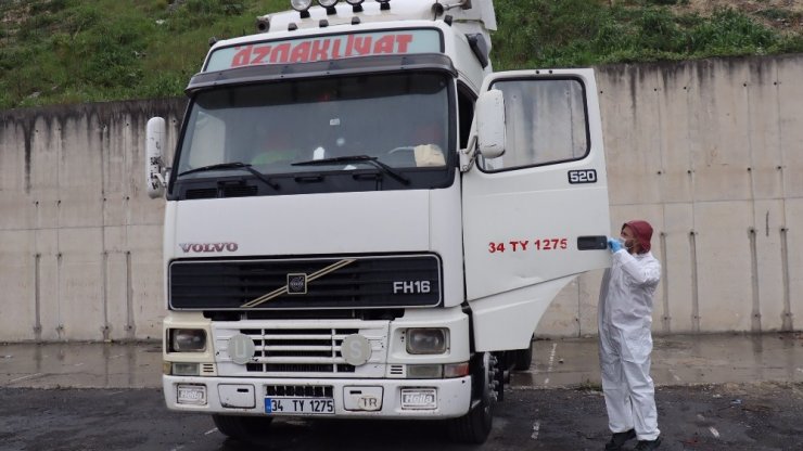 İstanbul Arnavutköy’de tır şoförünün şüpheli ölümü